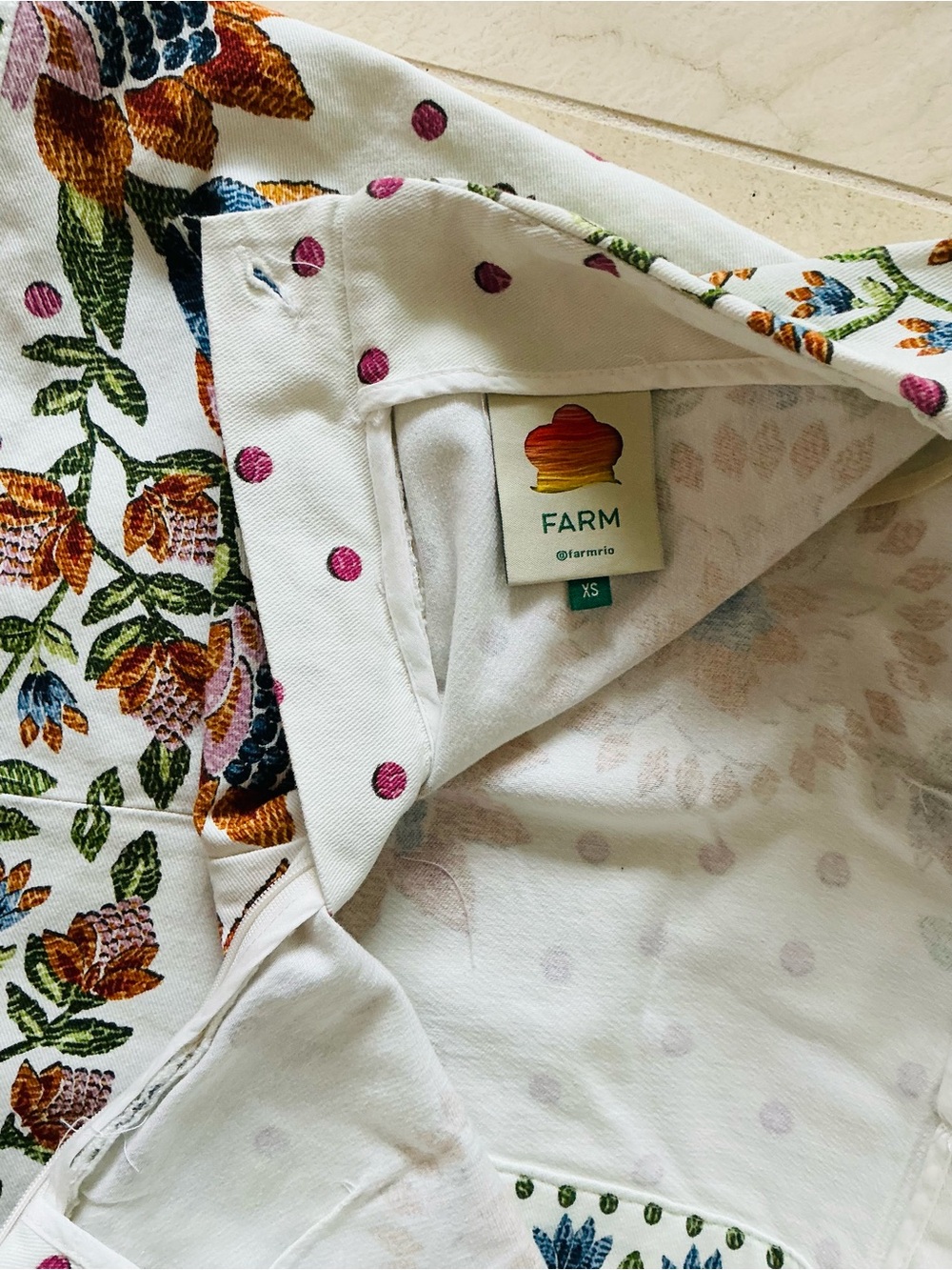 FARM Rio White Mini Skirt with Multicolor Floral Embroidery - Picture 4 of 4